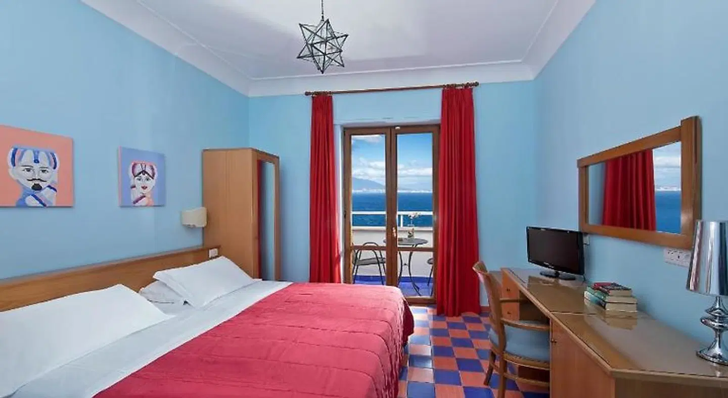 Minerva ROOM_EXAMPLE