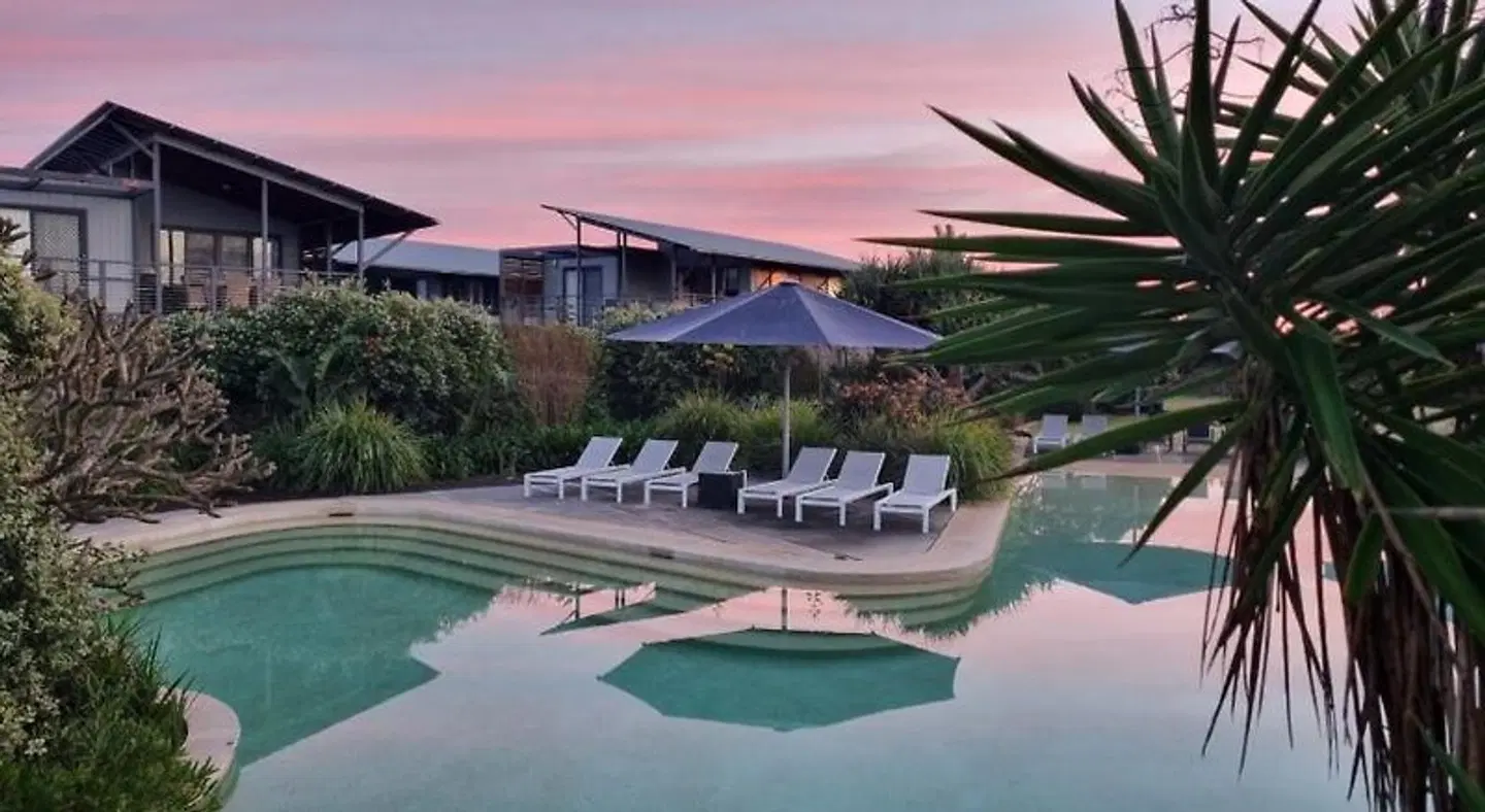 Ramada Resort Diamond Beach OUTDOOR_POOL