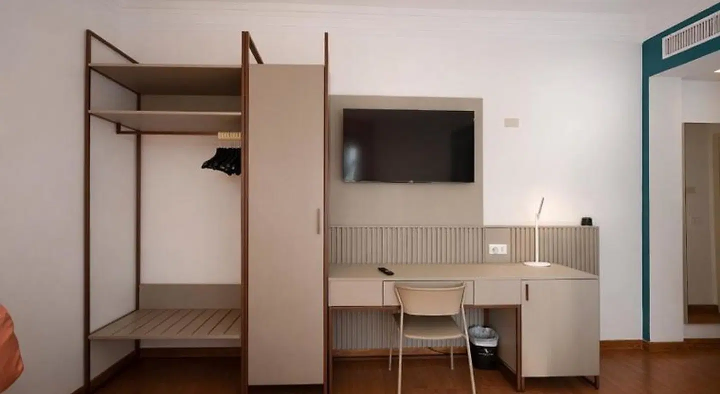Majestic ROOM_EXAMPLE
