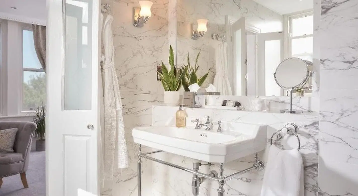 Bathen House Boutique Hotel Badezimmer