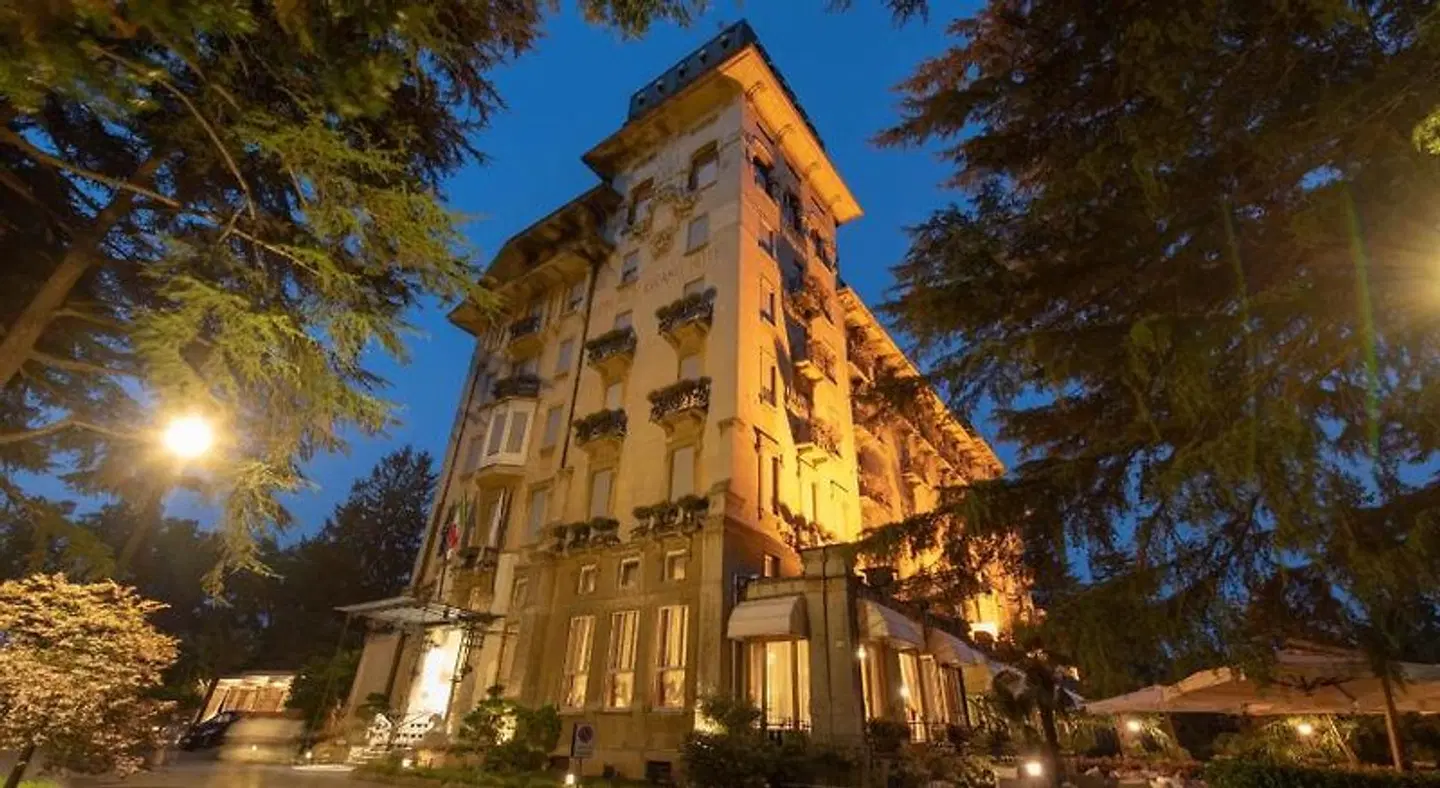 Palace Grand Hotel Varese EXTERIOR