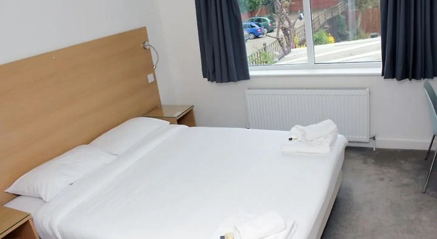 Gidea Park Hotel ROOM_EXAMPLE