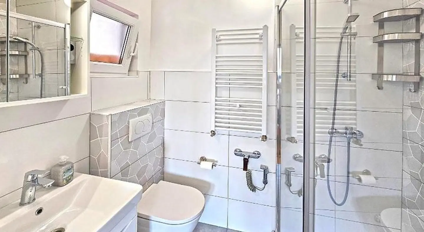Apartments & Rooms Str'i' Krk Badezimmer