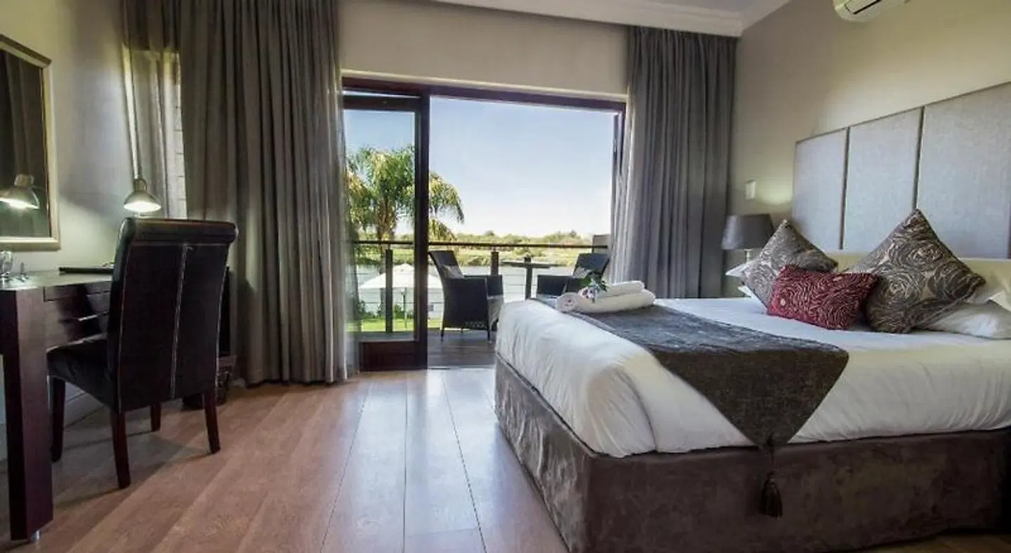 River Place Manor ROOM_EXAMPLE