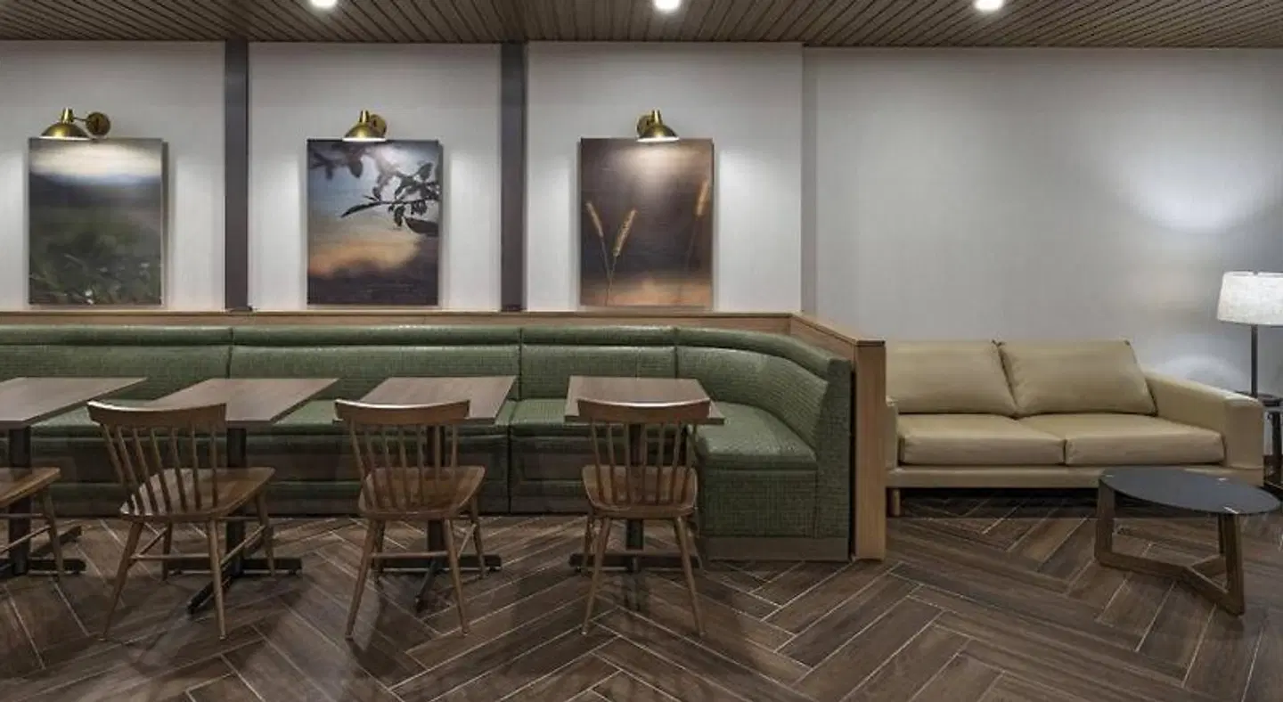 Fairfield by Marriott Inn & Suites St. Louis Downtown LOUNGE_LOBBY