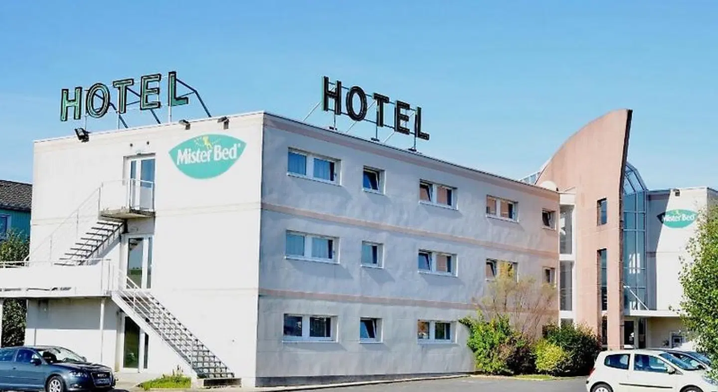 Mister Bed Tours EXTERIOR