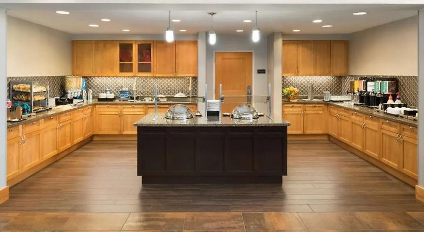 Homewood Suites by Hilton Madison West Restaurant
