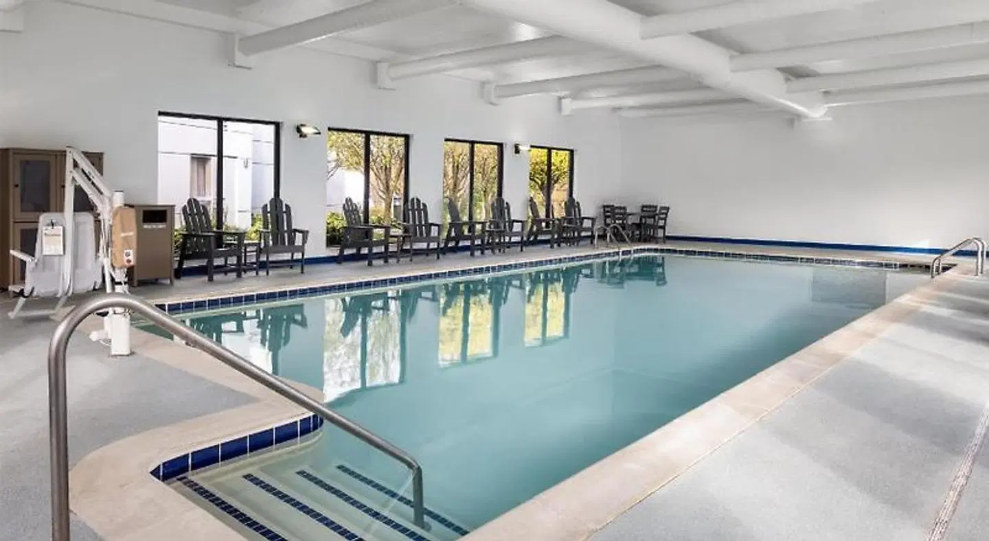 Hyatt Place Detroit/Utica Hallenbad