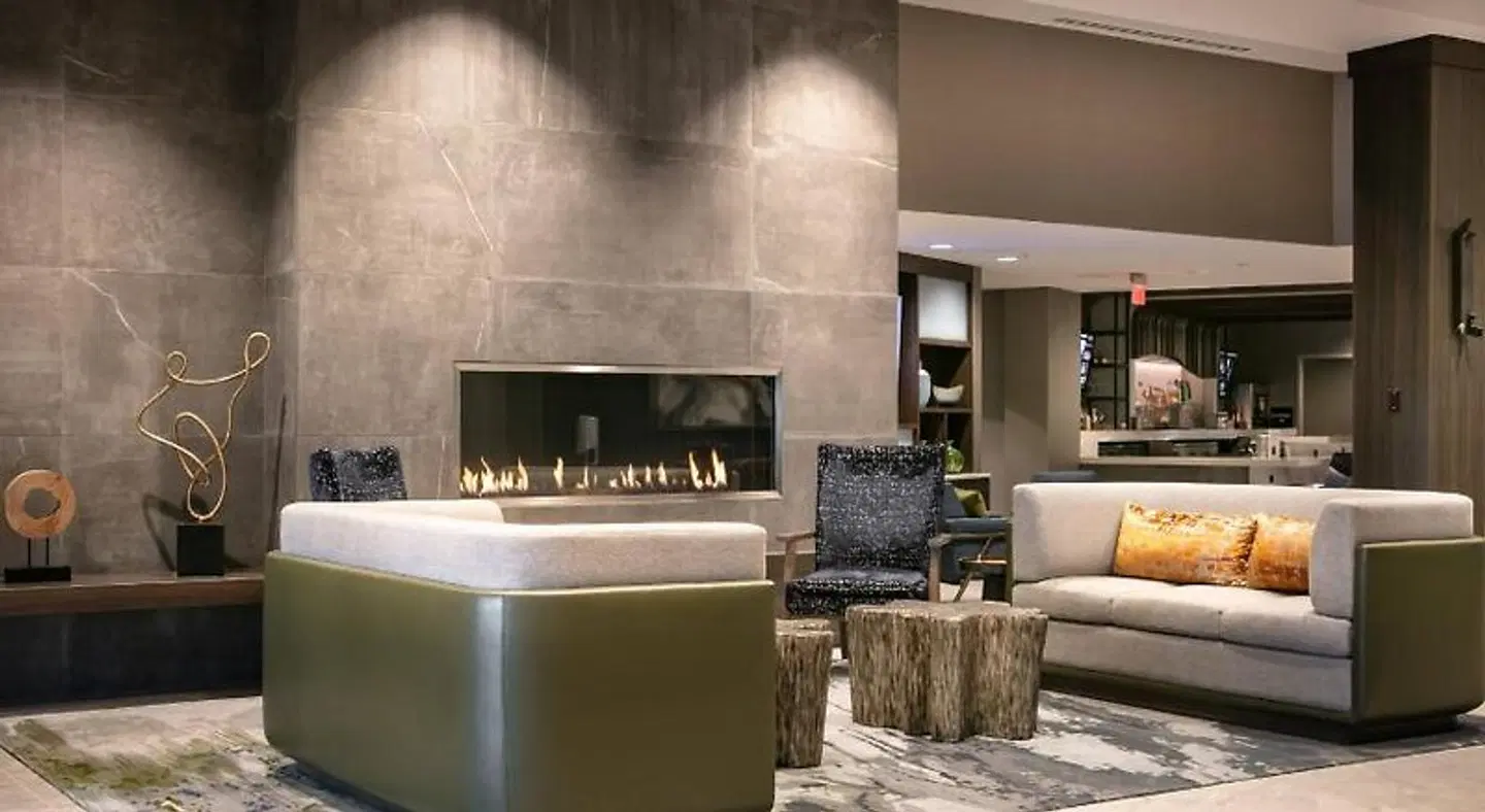 West Des Moines Marriott LOUNGE_LOBBY