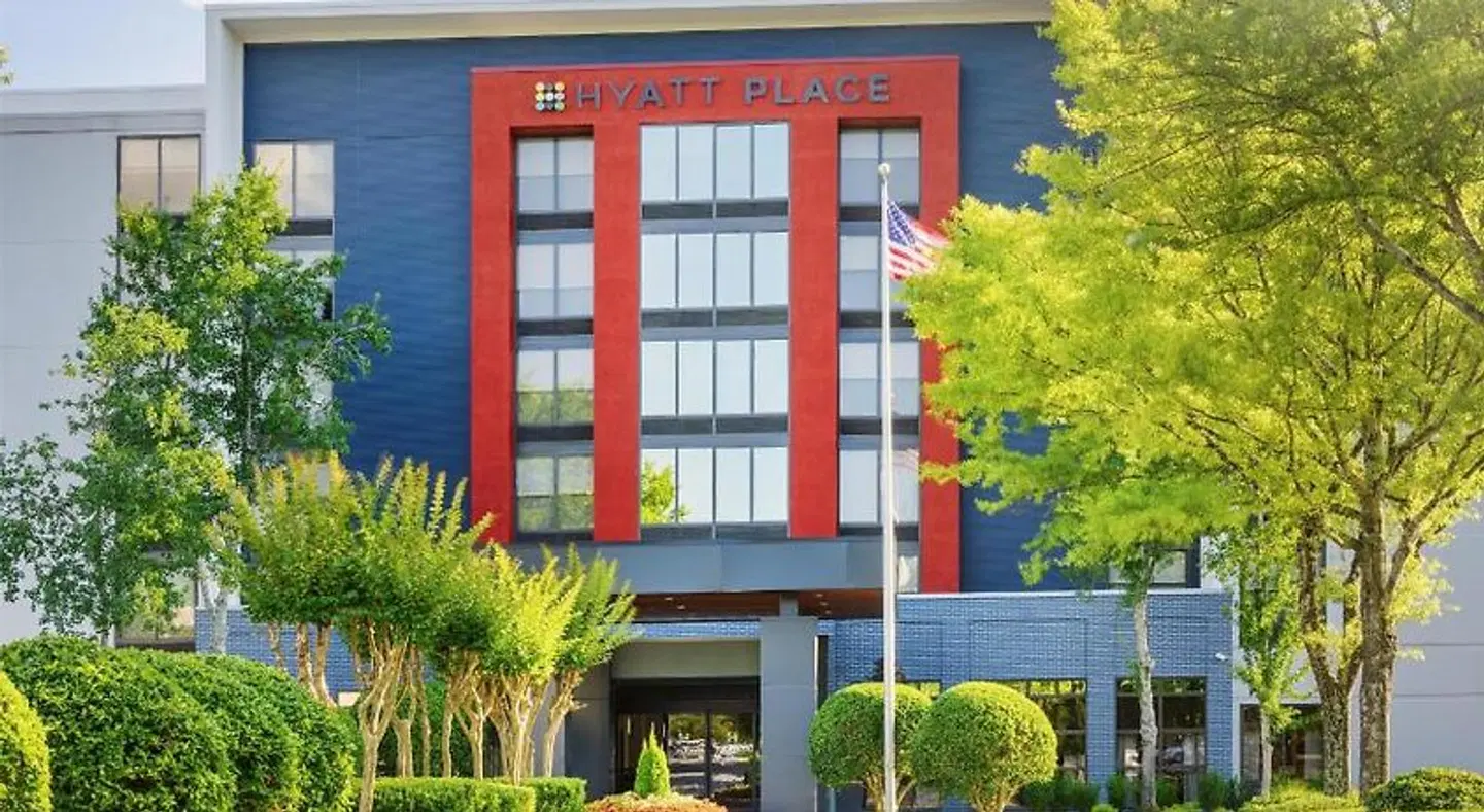 Hyatt Place Topeka EXTERIOR