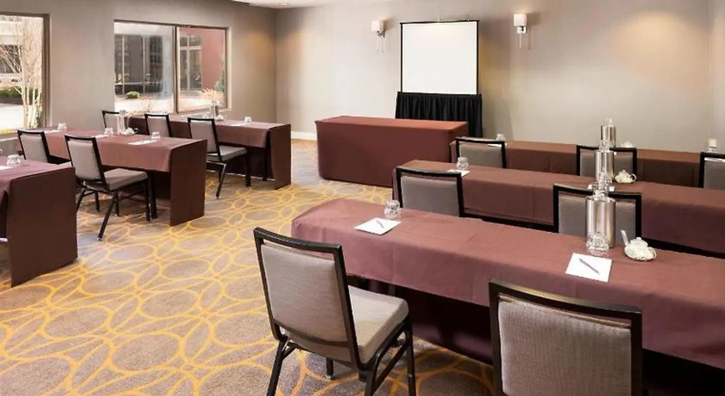 Sheraton Hartford South Hotel ROOM_EXAMPLE