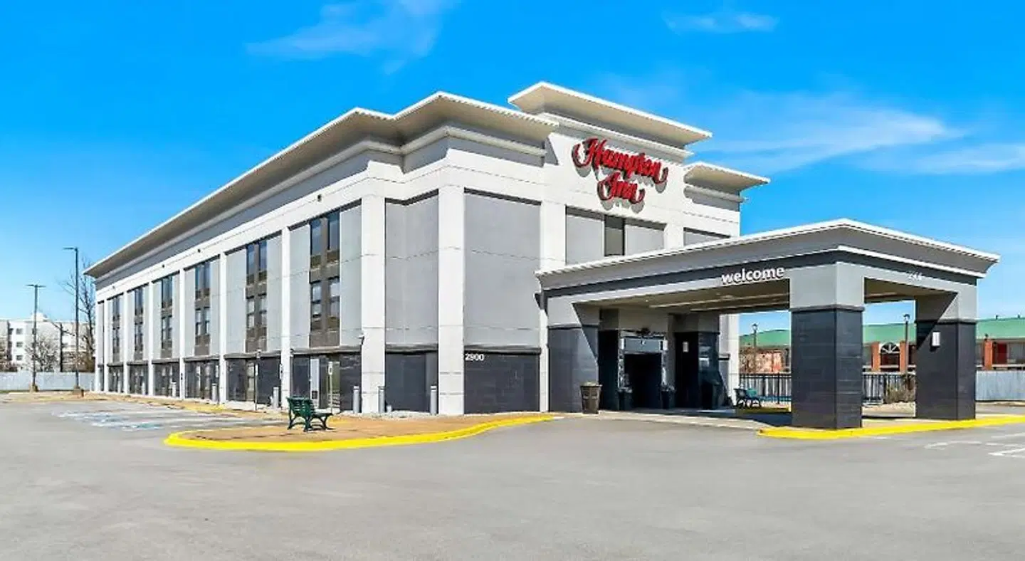Hampton Inn Jonesboro EXTERIOR