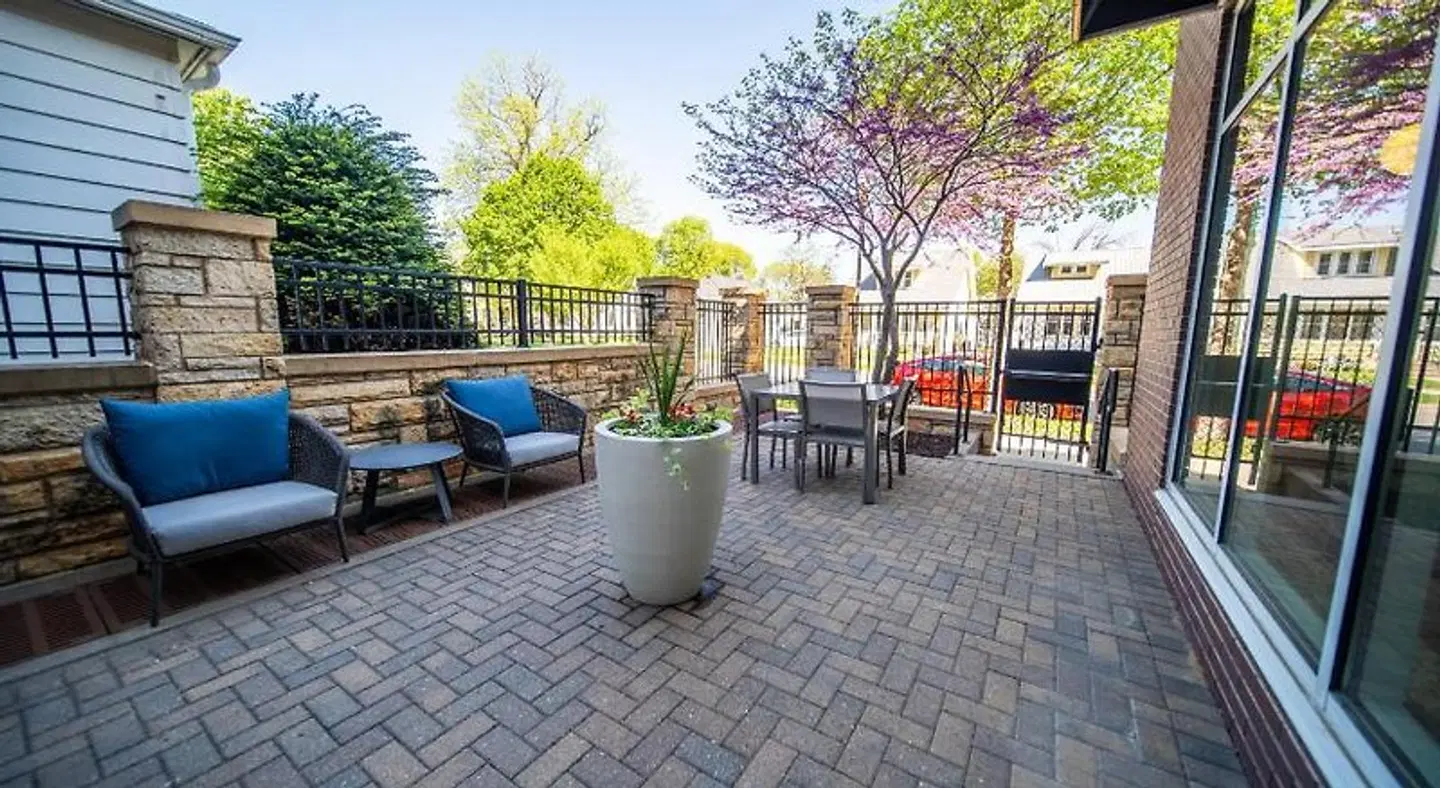 Homewood Suites by Hilton Rochester Mayo Clinic-St. Marys Campus Terrasse