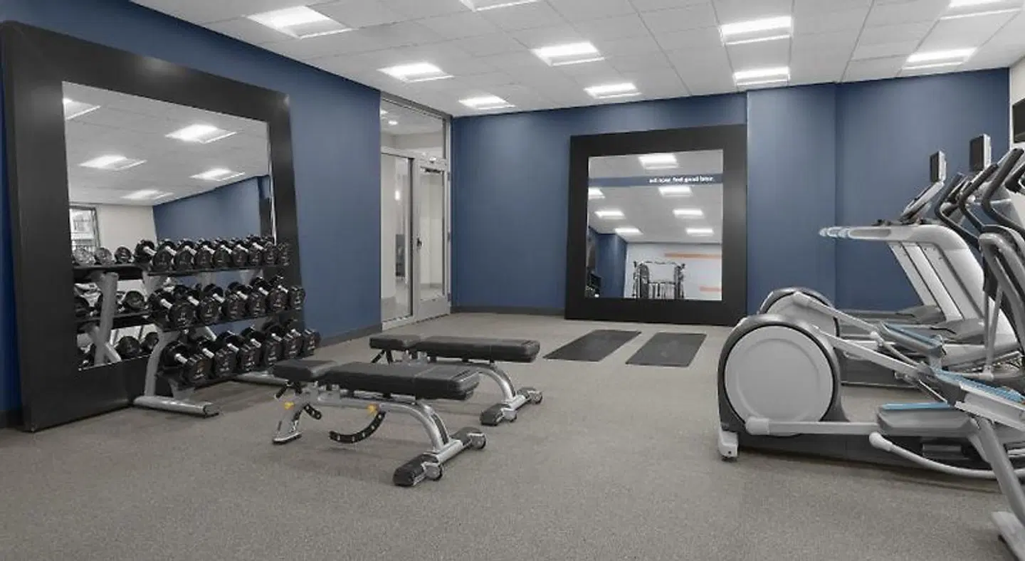Hampton Inn & Suites Charlotte/Ballantyne SPORTS_AND_LEISURE