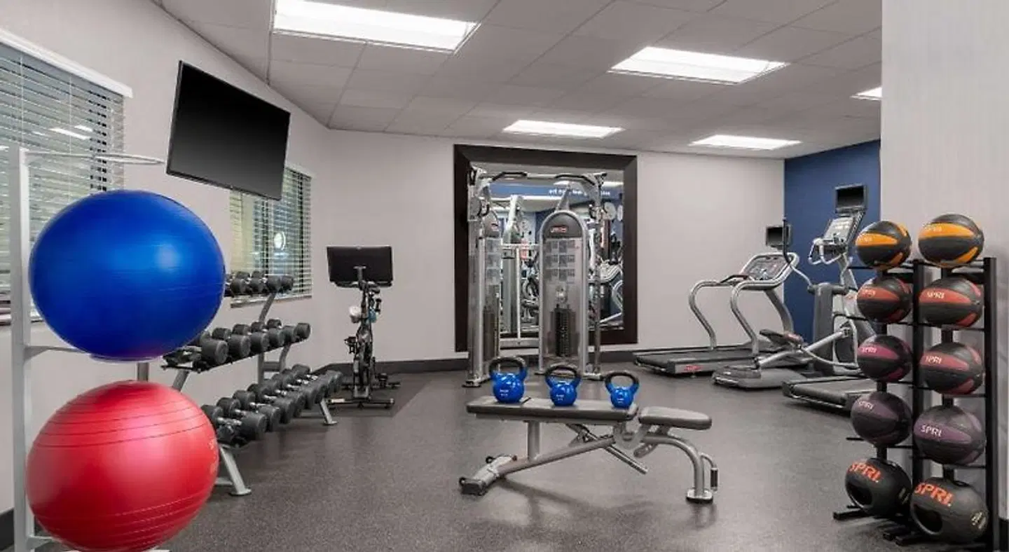 Hampton Inn & Suites Madison Downtown SPORTS_AND_LEISURE