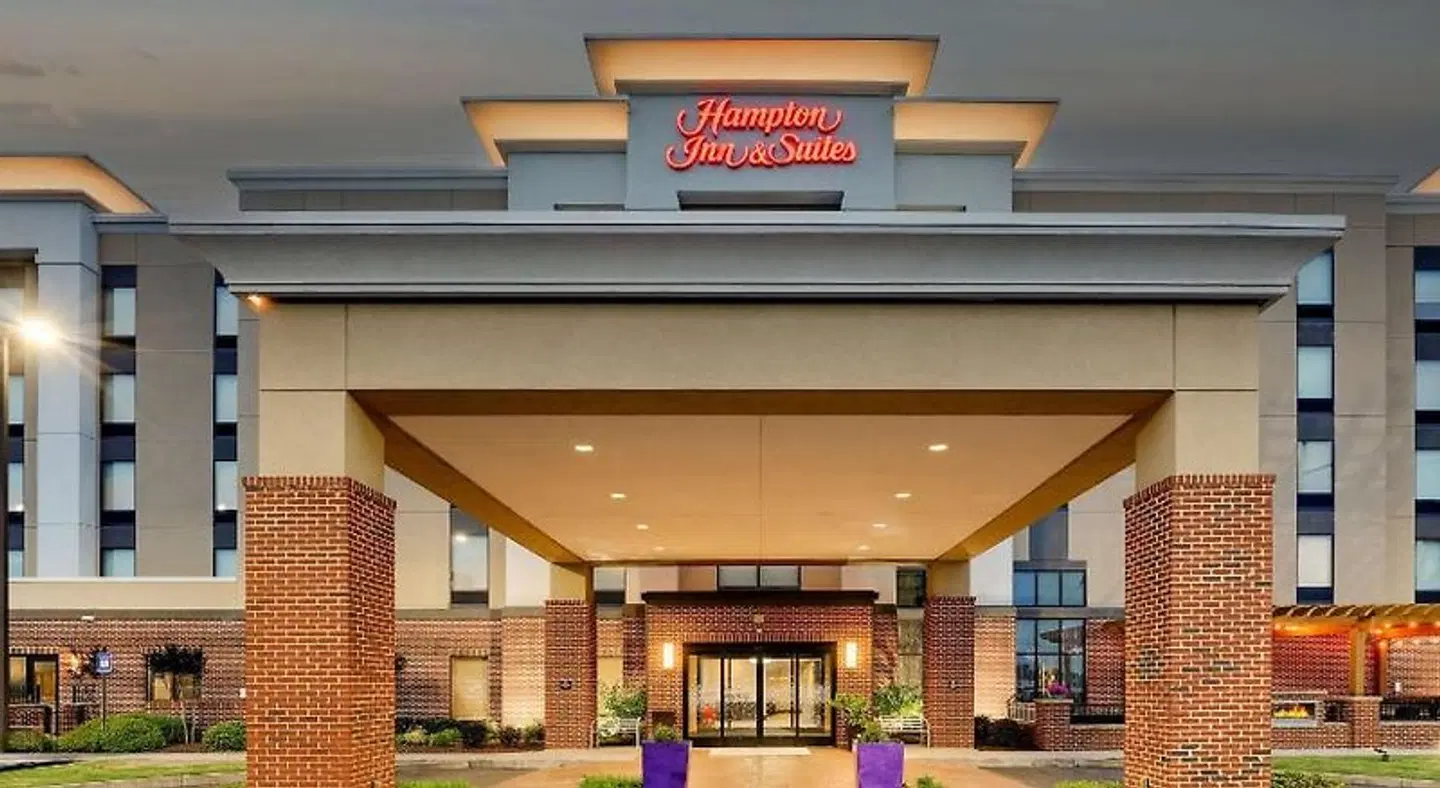Hampton Inn & Suites Rome EXTERIOR