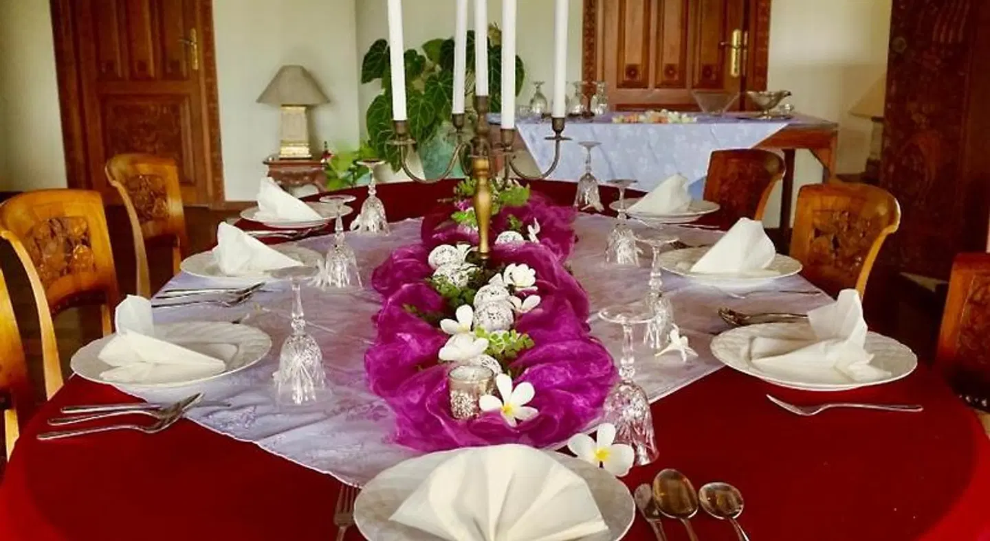 Gunung Paradis Retreat Restaurant