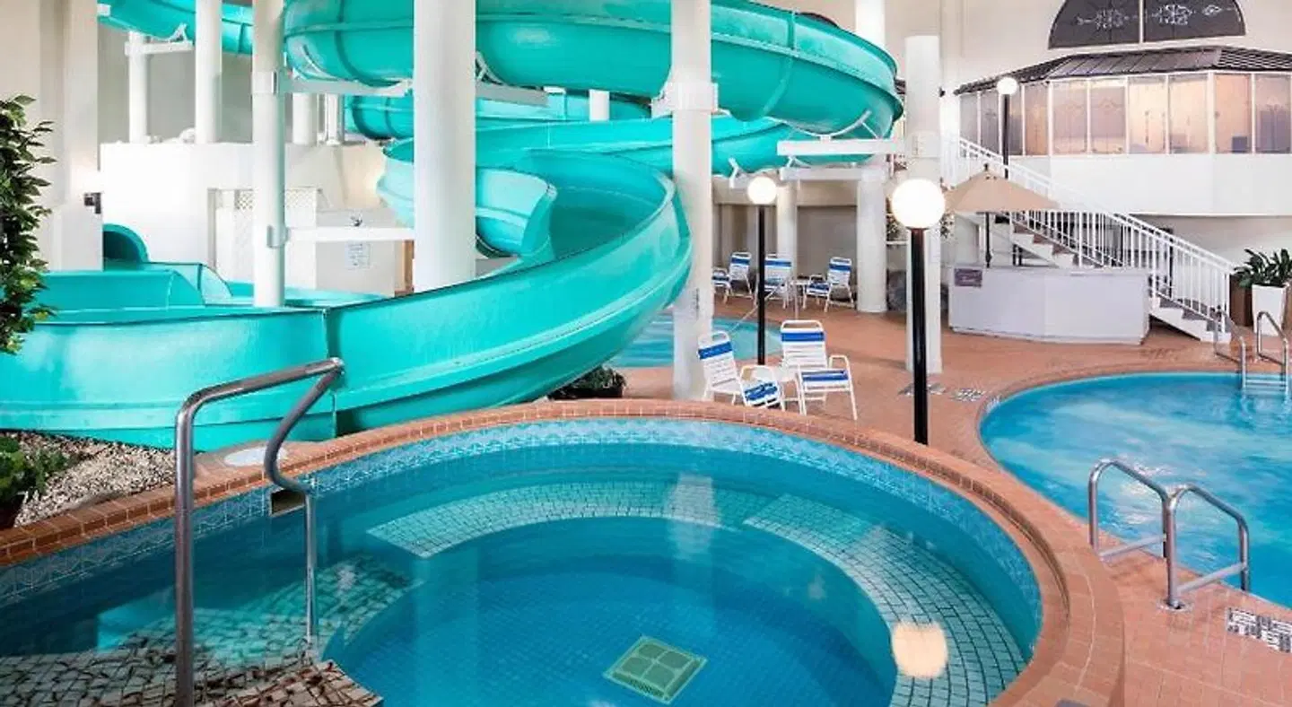 Sheraton Cavalier Calgary Hotel HEALTH_BEAUTY