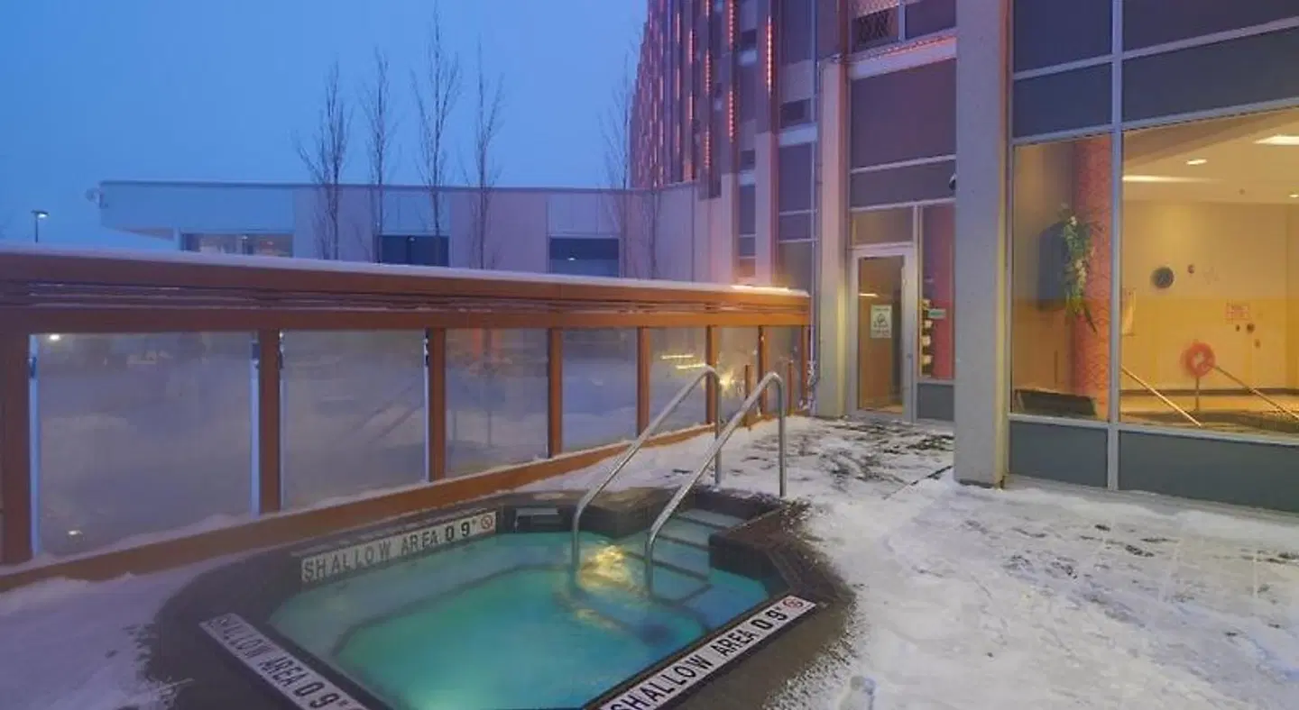 Grey Eagle Resort OUTDOOR_POOL