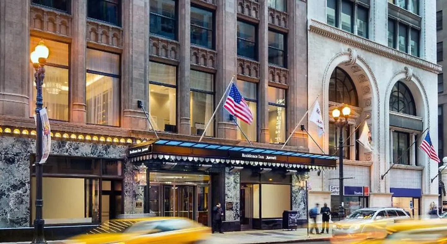 Residence Inn by Marriott Chicago Downtown/Loop EXTERIOR