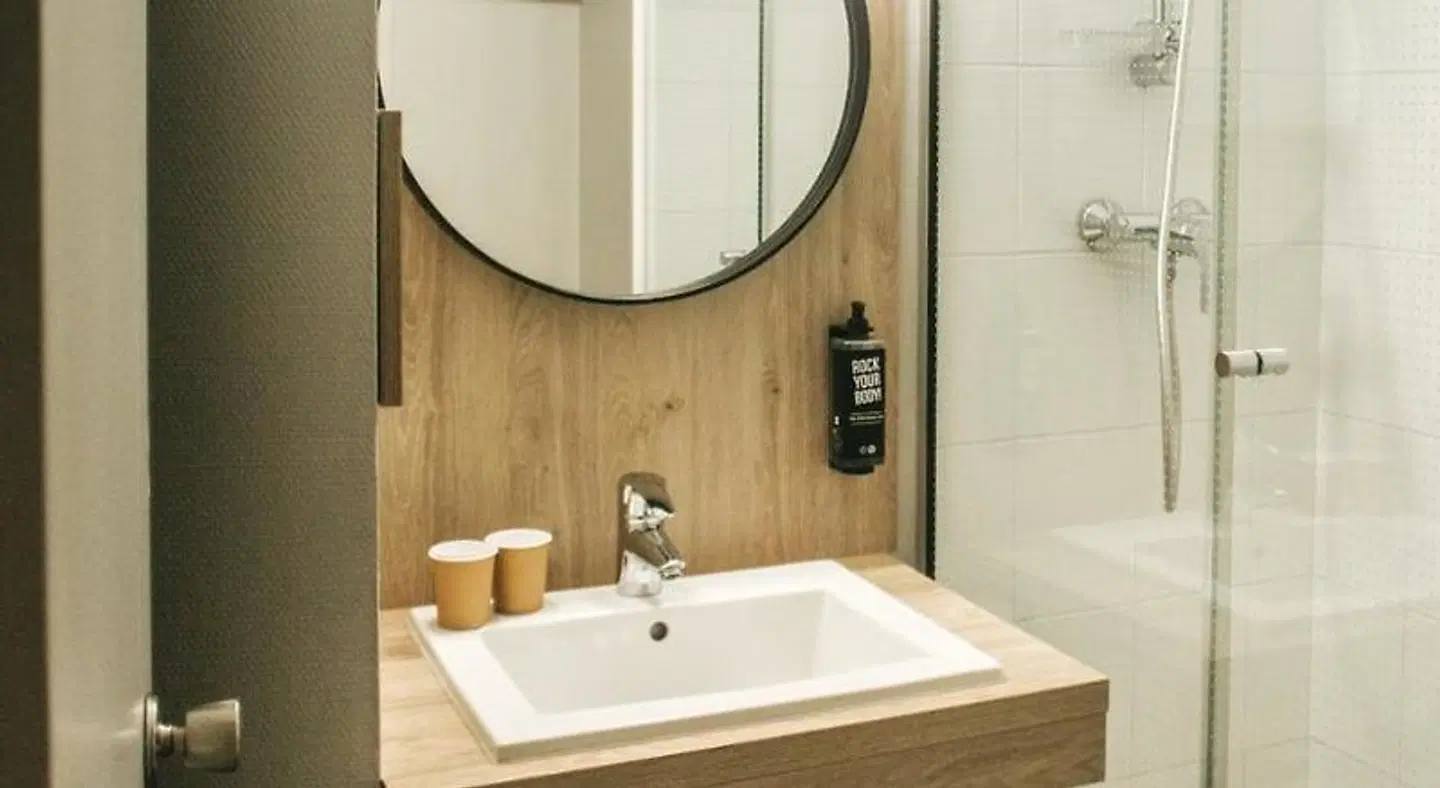 ibis Limoges Centre Badezimmer