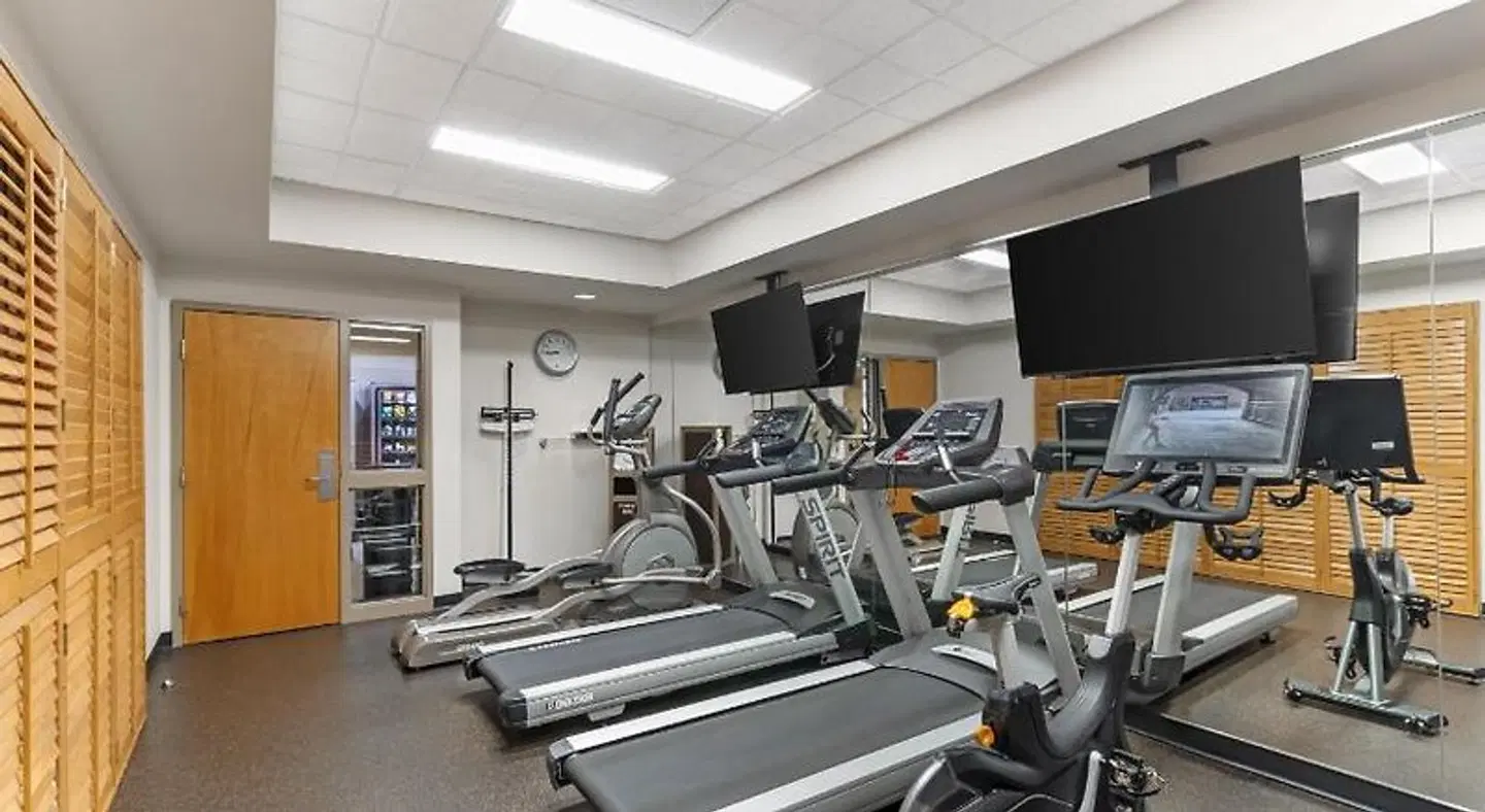 Best Western Plus Pembina Inn & Suites SPORTS_AND_LEISURE