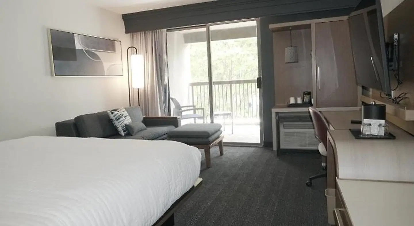 Courtyard by Marriott Memphis East/Bill Morris Parkway ROOM_EXAMPLE