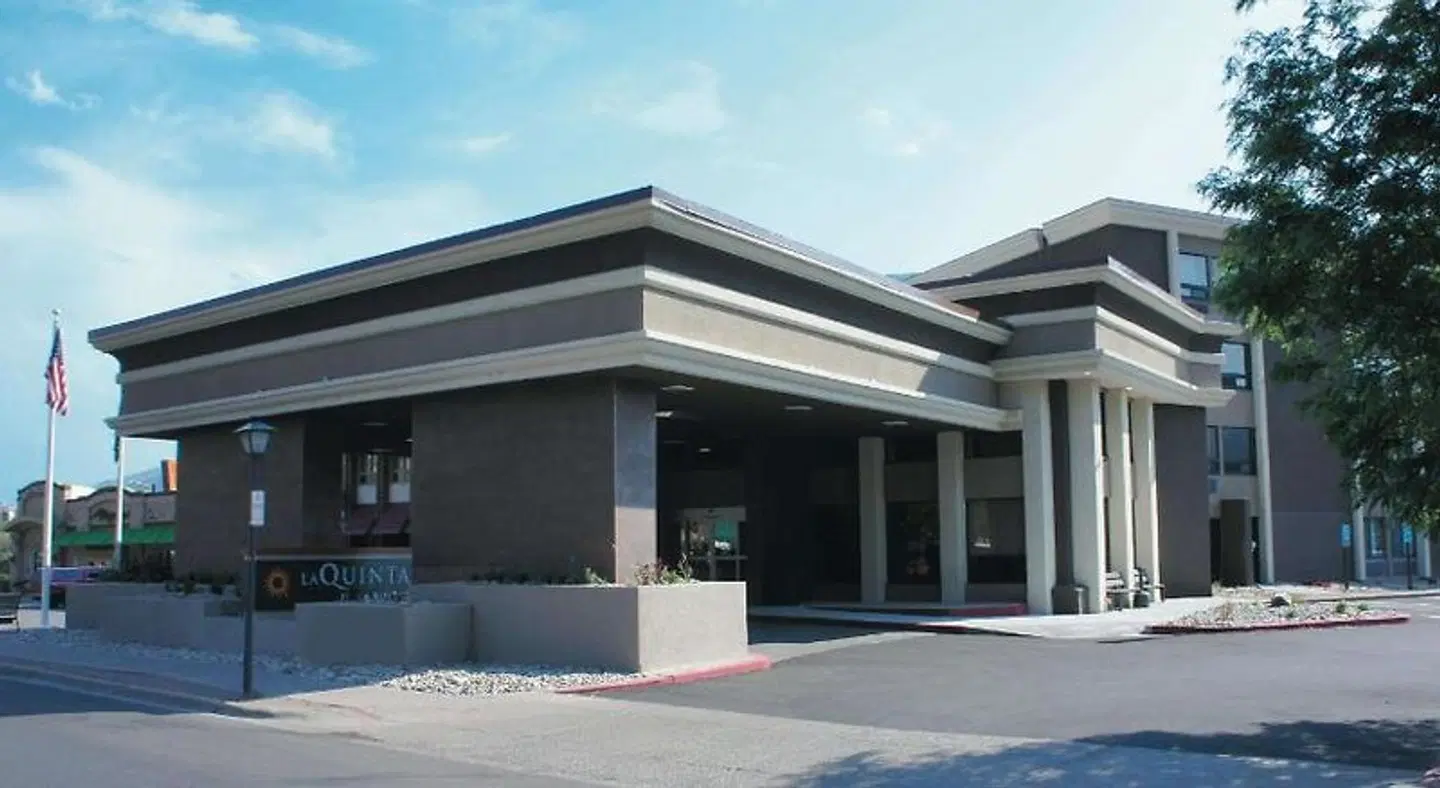 La Quinta Inn & Suites by Wyndham Glenwood Springs EXTERIOR