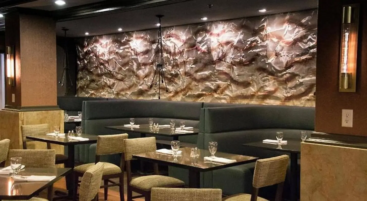 Renaissance Des Moines Savery Hotel Restaurant