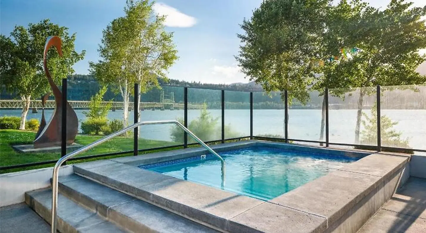 Best Western Plus Hood River Inn HEALTH_BEAUTY