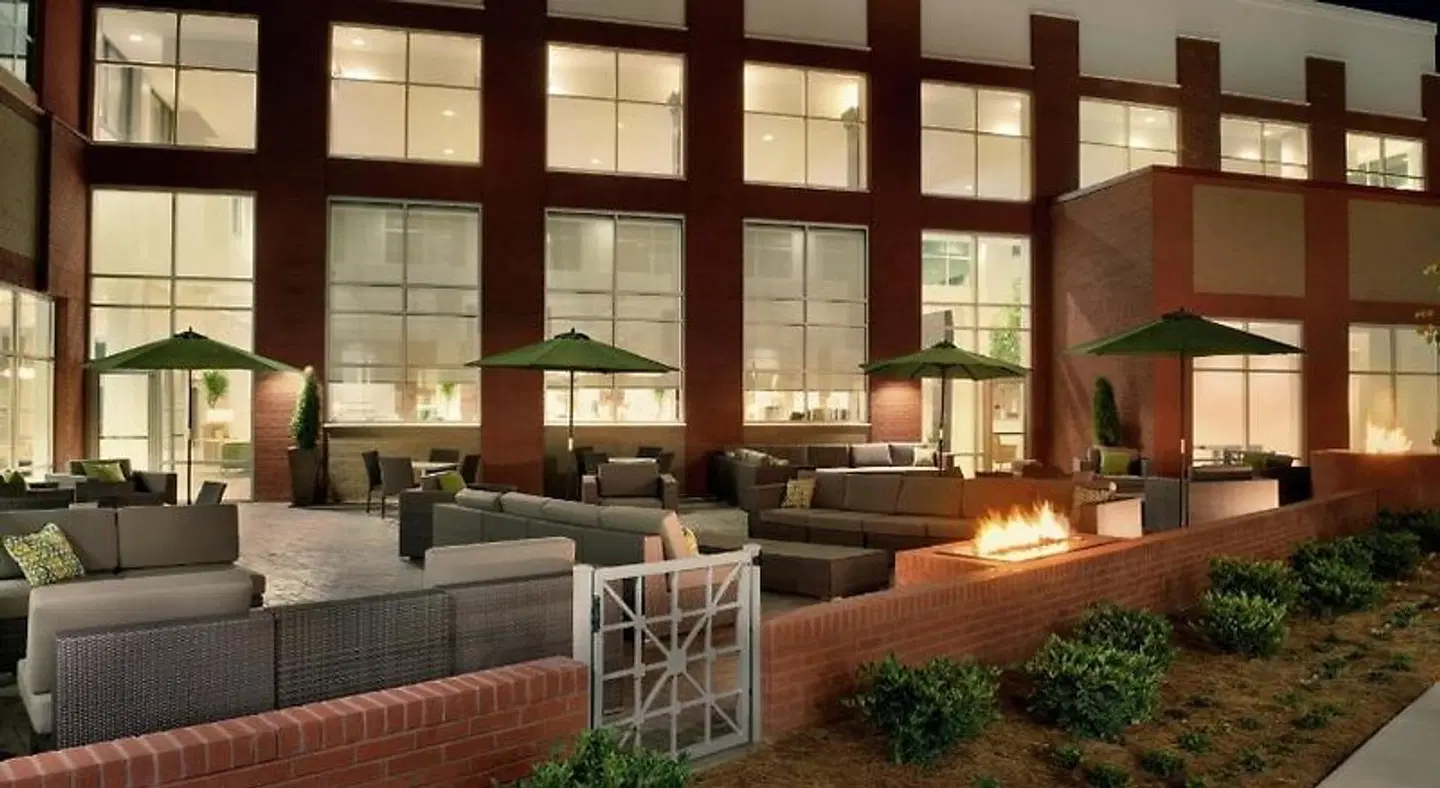 Embassy Suites by Hilton Charlotte Ayrsley LOUNGE_LOBBY