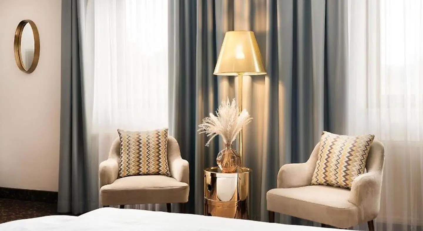 City-Hotel ROOM_EXAMPLE
