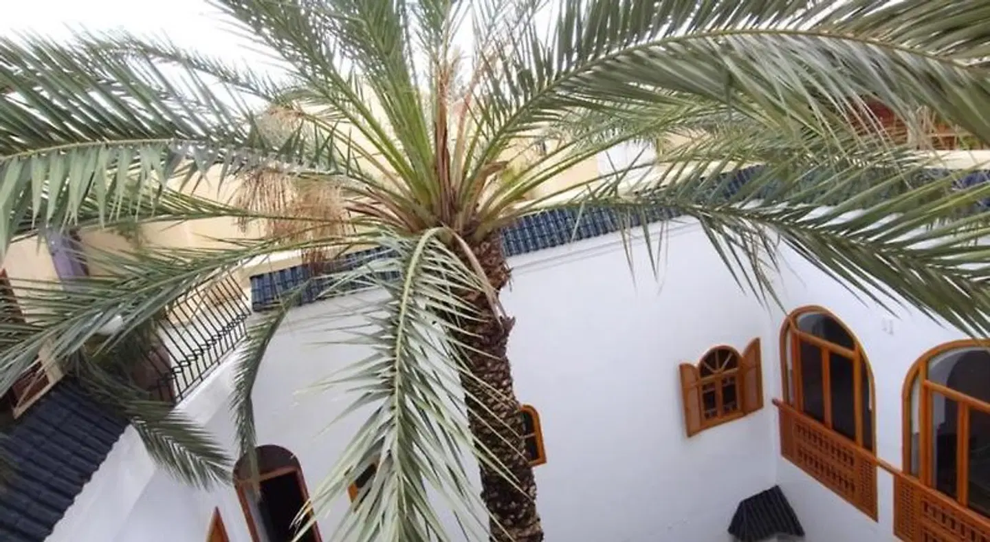 Riad O-ly Strand