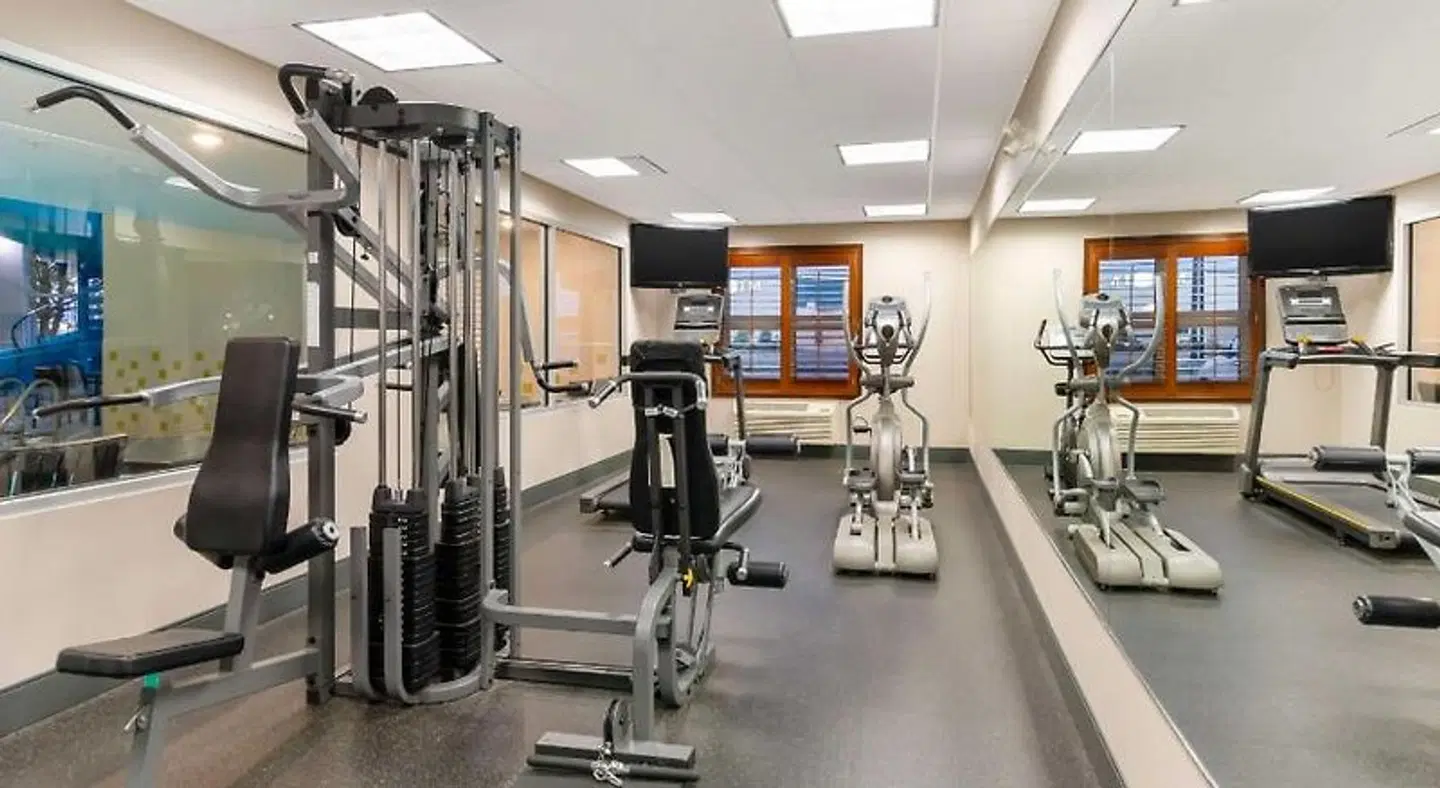 Best Western Plus Brandon Inn SPORTS_AND_LEISURE