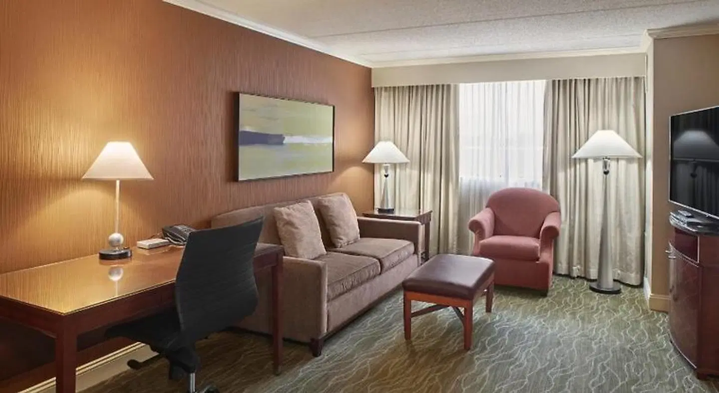 Hilton Akron/Fairlawn ROOM_EXAMPLE