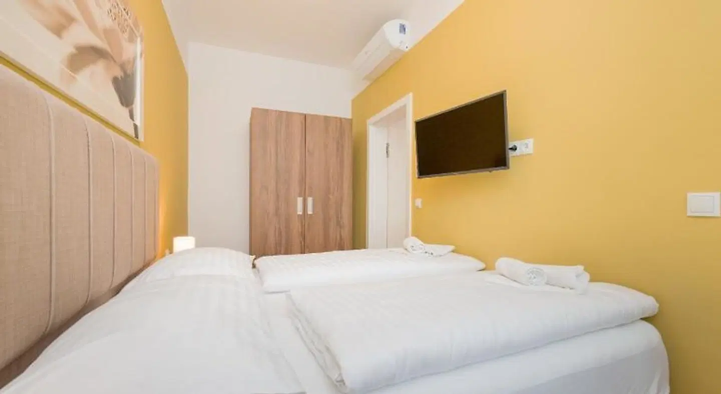 DMG Apartments Hotel ROOM_EXAMPLE