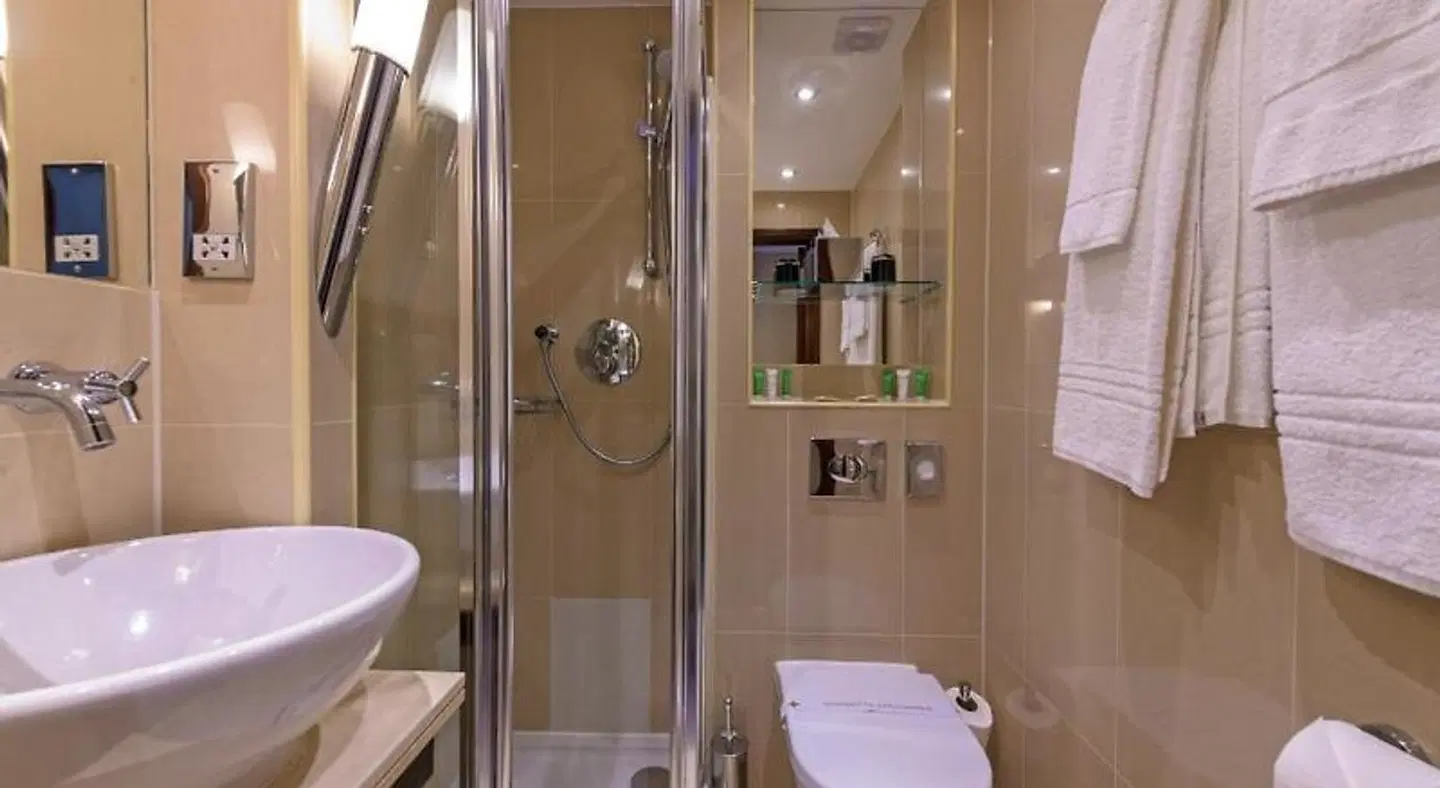Hyde Park International - Member of Park Grand London Badezimmer