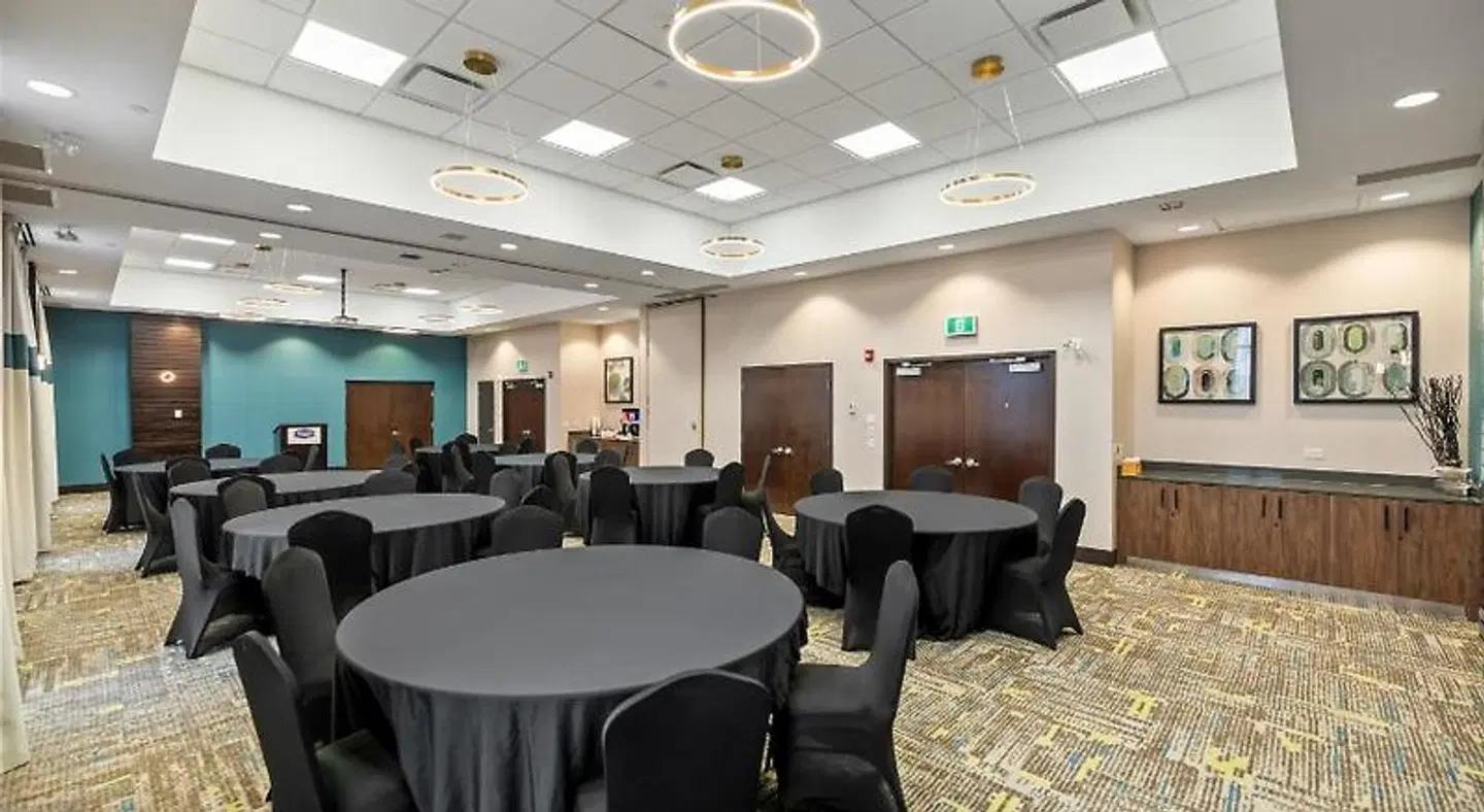 Hampton Inn by Hilton Winnipeg Airport/Polo Park LOUNGE_LOBBY