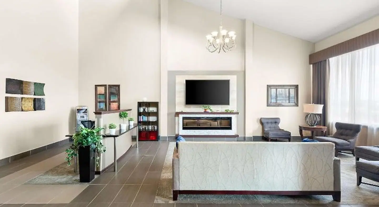 Best Western West Towne Suites ROOM_EXAMPLE