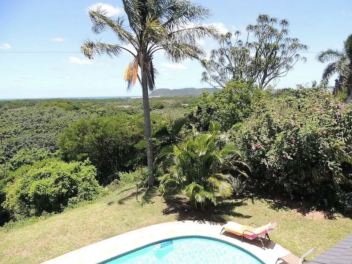 Little Eden OUTDOOR_POOL