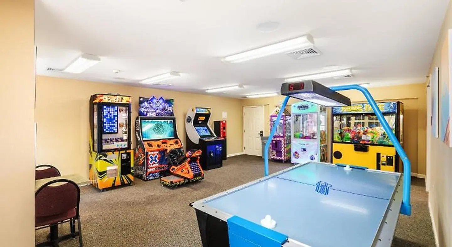 Berkshire Mountain Lodge SPORTS_AND_LEISURE
