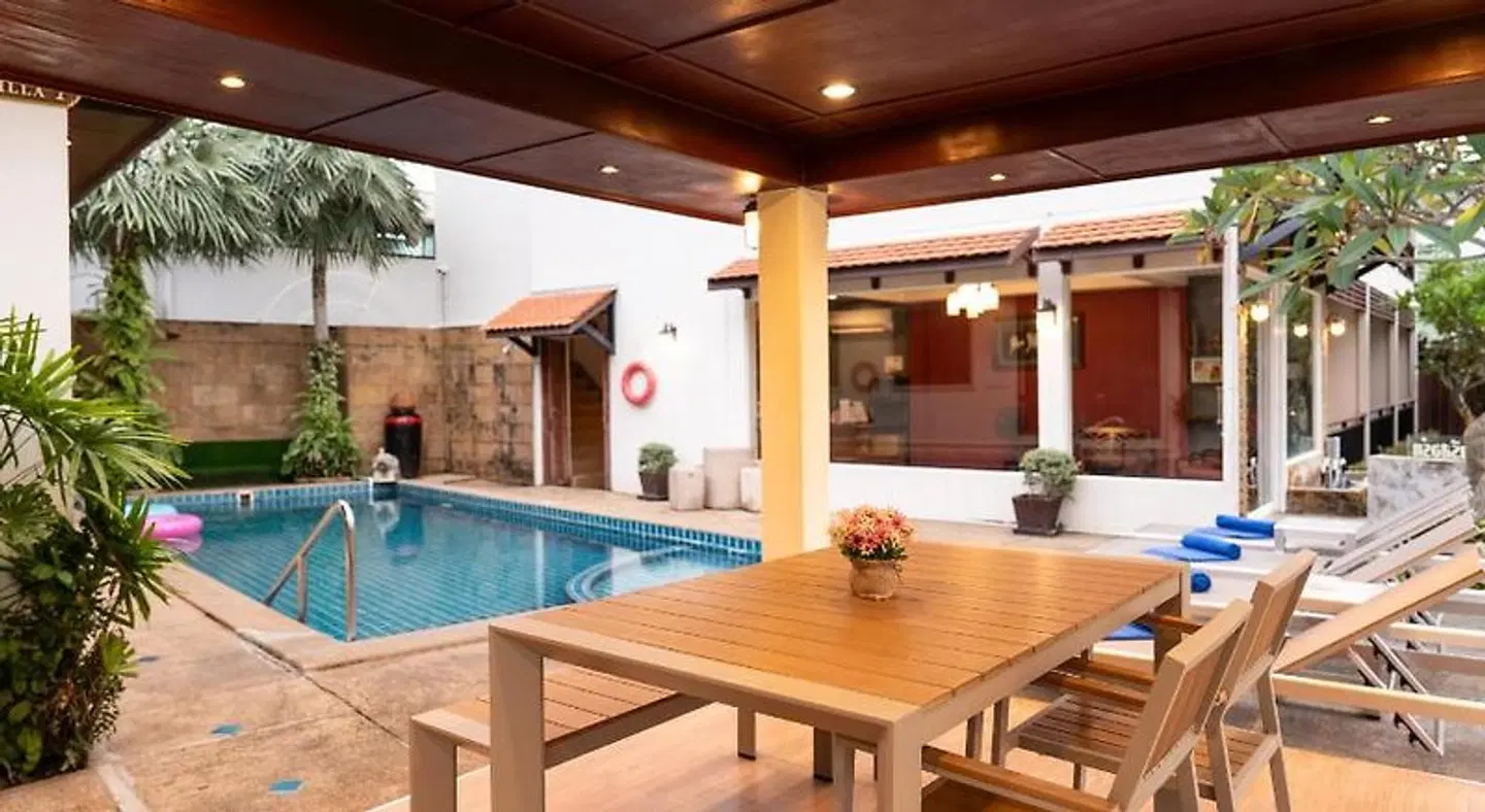 Kata Noi Resort Hallenbad