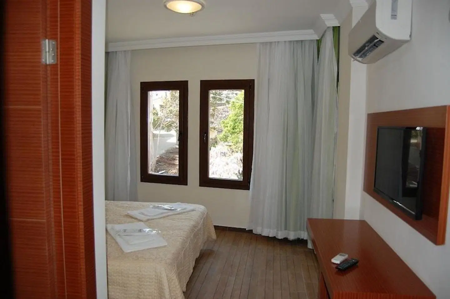 Selena Hotel ROOM_EXAMPLE