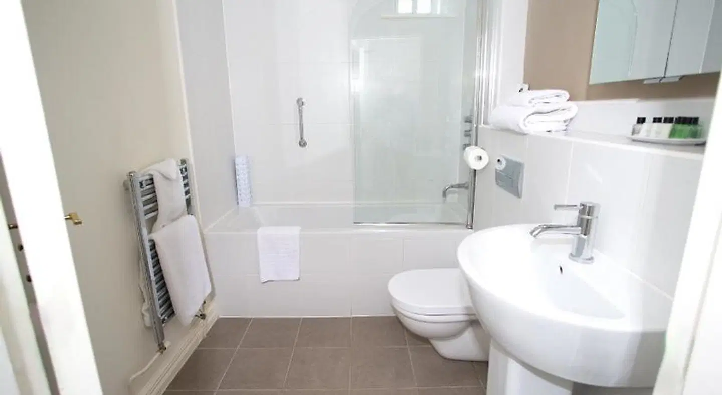 Diglis House Hotel Badezimmer
