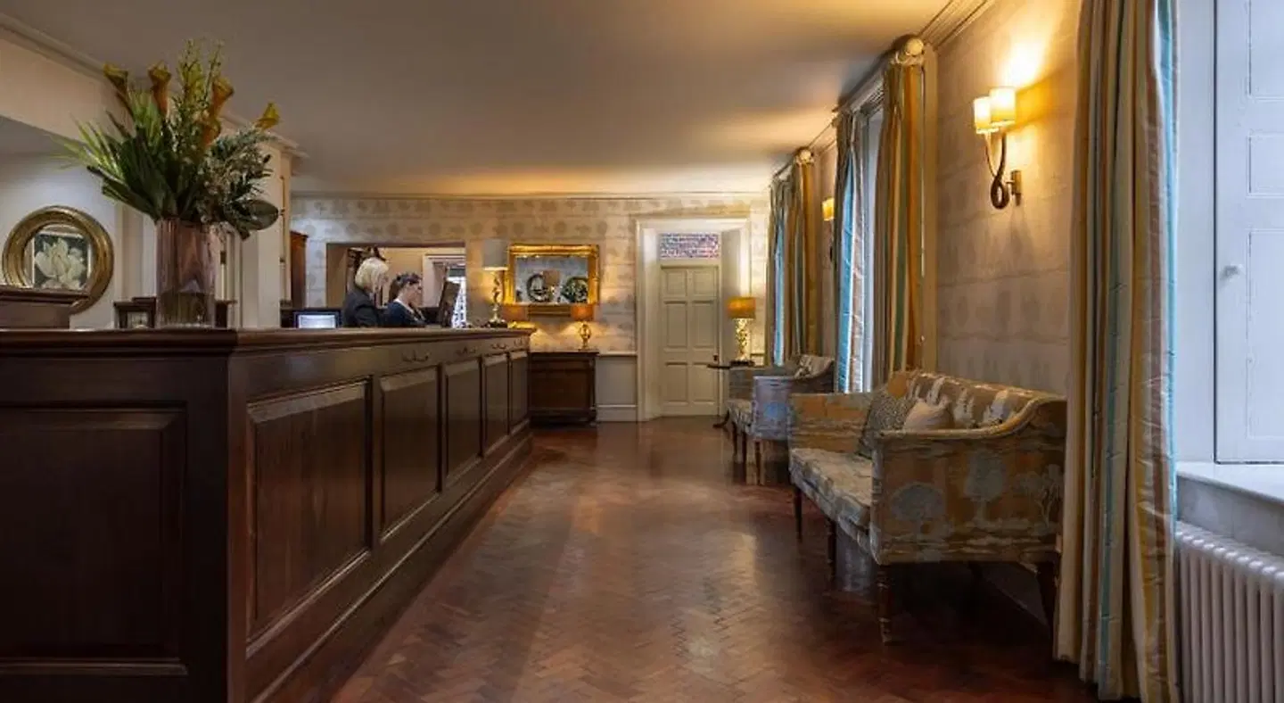 Hintlesham Hall LOUNGE_LOBBY