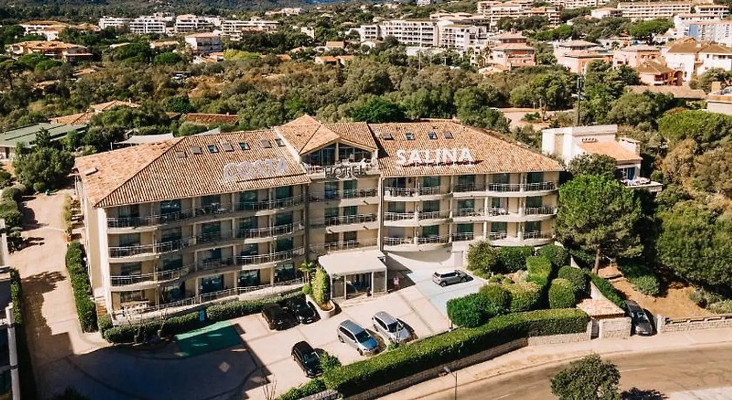 Costa Salina EXTERIOR