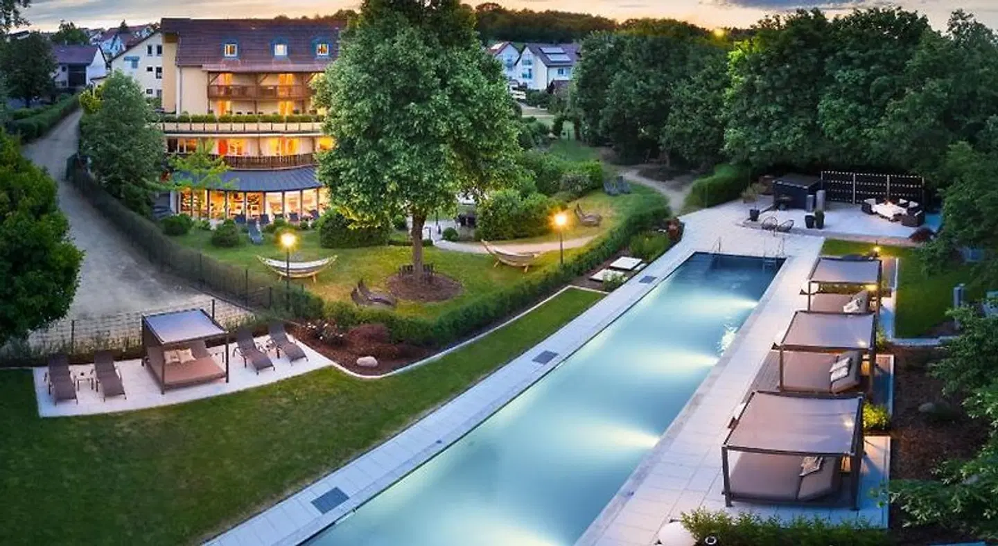 Kultur & SPA Hotel das Götzfried OUTDOOR_POOL