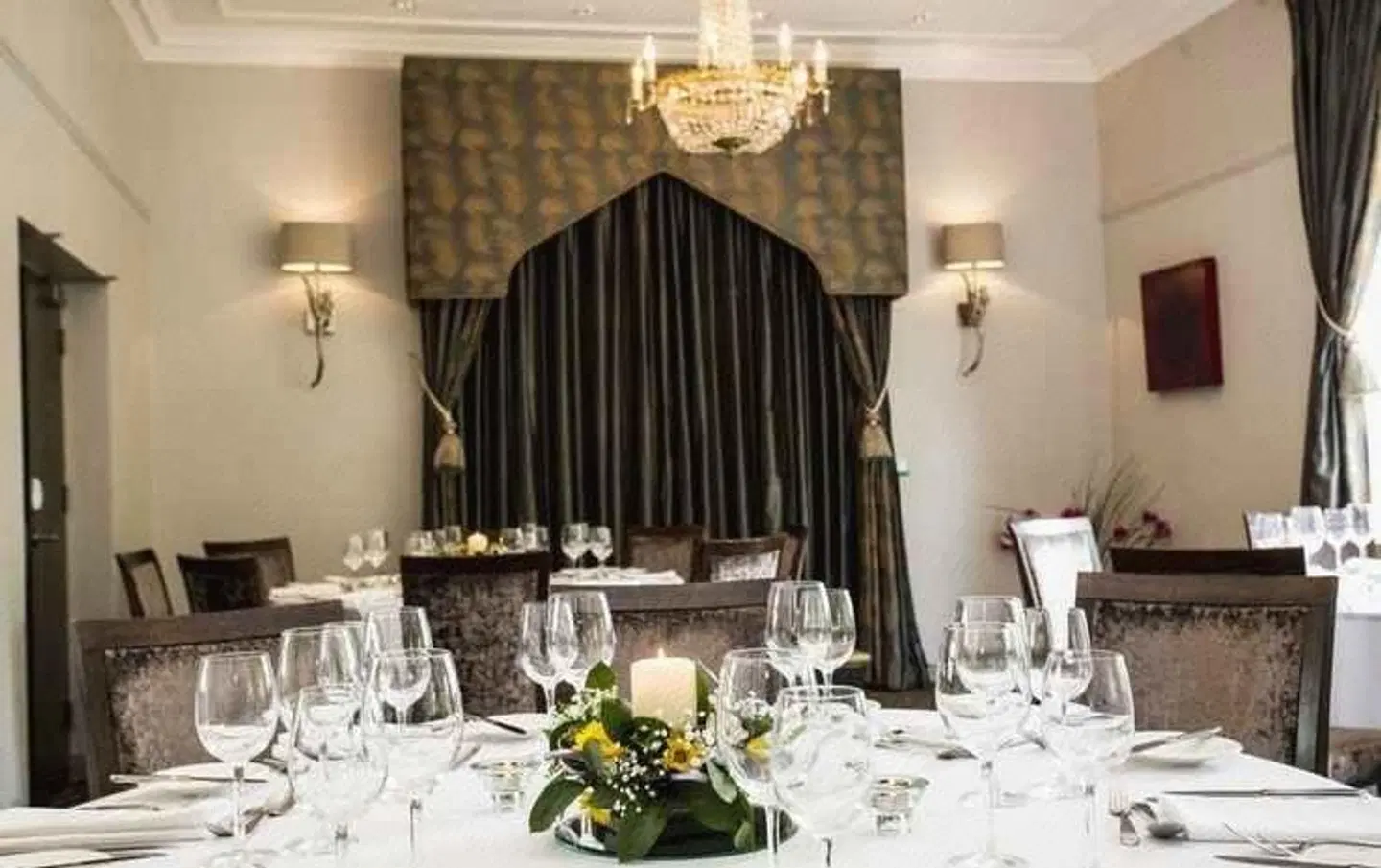 Hogarths Restaurant
