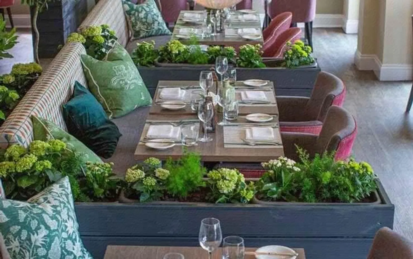 Hogarths Restaurant