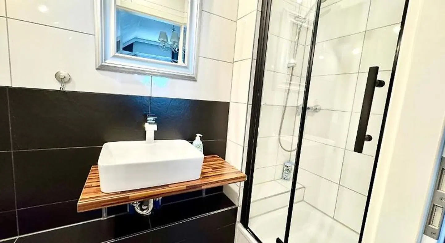 Villa Orchard Frankfurt Badezimmer